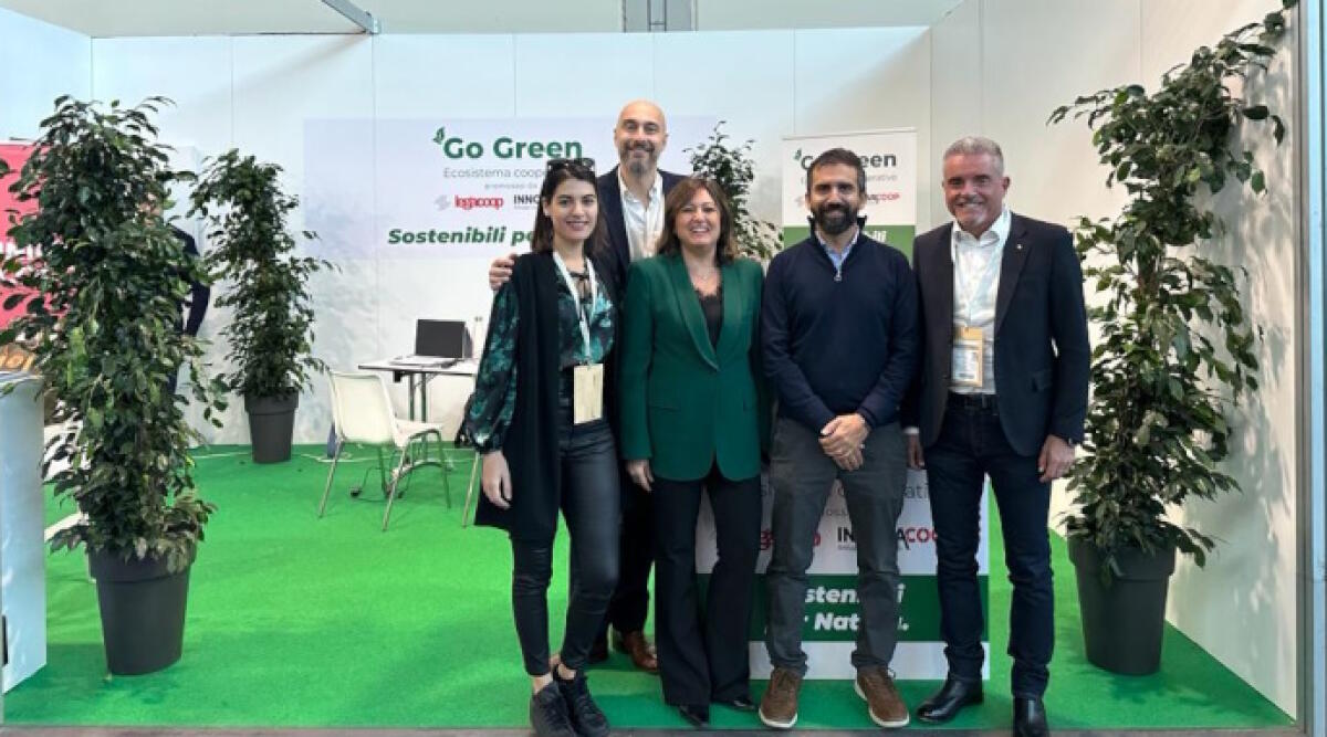 Rimini, Legacoop Romagna presenta i progetti per evitare emissioni CO2 - Lo stand di Legacoop a Ecomondo