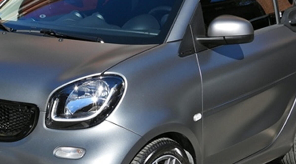 Frode automobilistica: veicolo incidentato e distrutto rivenduto come usato con documenti falsi - Una Smart Brabus