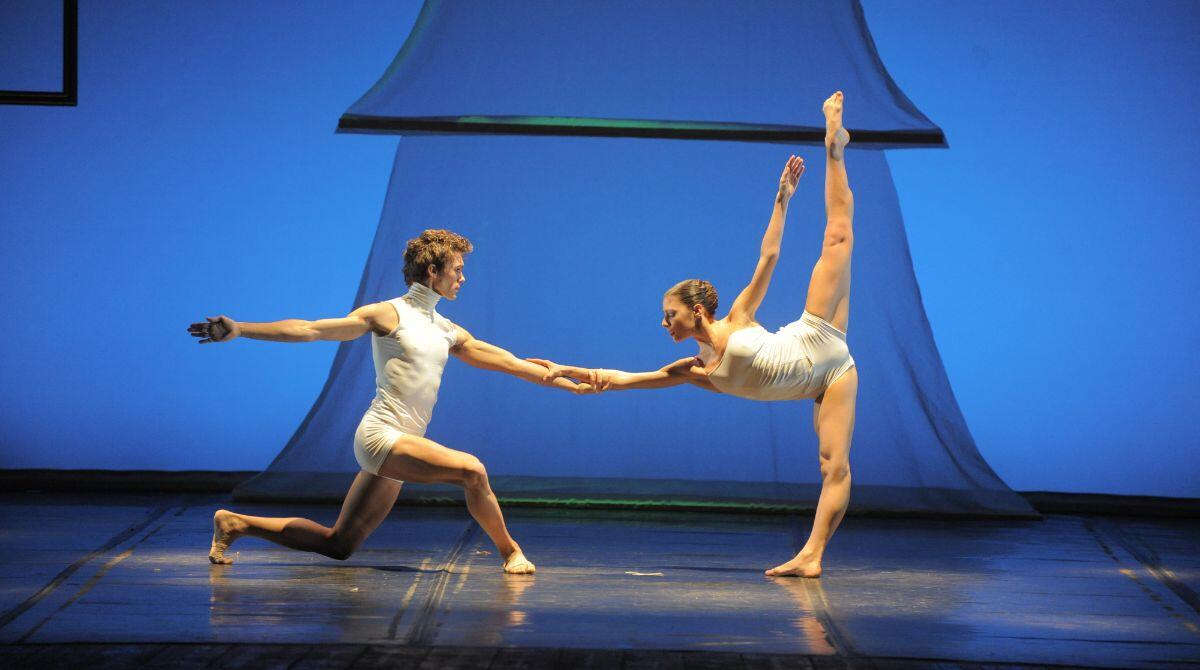 Sold out per "Il sogno di Clara" e i suoi oltre 100 ballerini al Teatro Galli di Rimini -