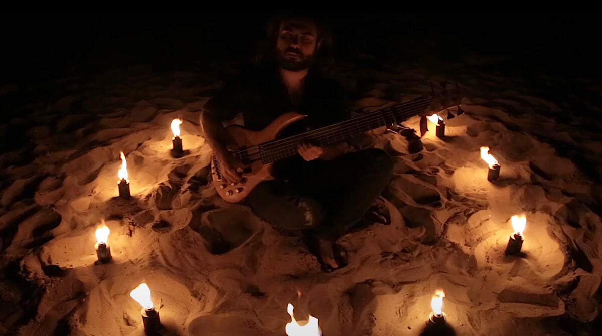 Viaggio sonoro e visivo nel mistero orientale: Michele Fraternali presenta il nuovo singolo - dal videoclip di Michele Fraternali "Harara"