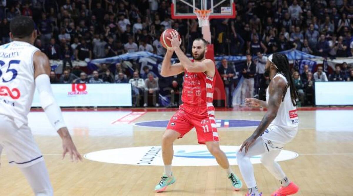 Basket A2, RivieraBanca si arrende alla Fortitudo solo al fotofinish (84-77) - 
