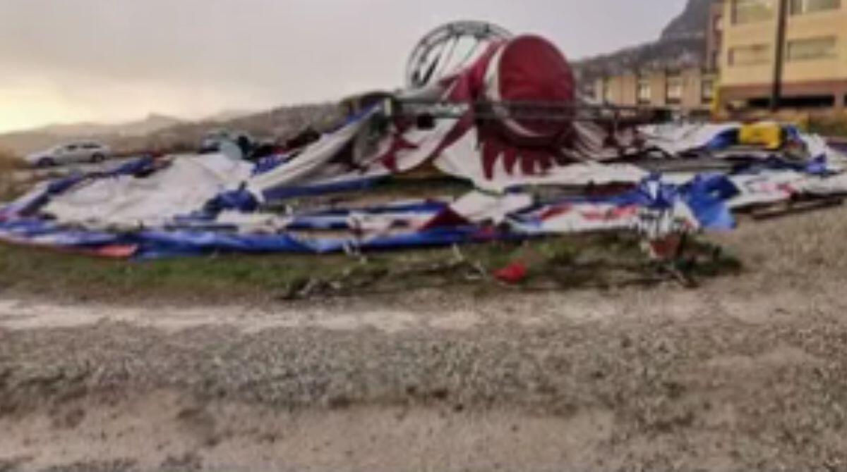 Forte vento abbatte tendone del circo a San Marino: al via una raccolta fondi - Il tendone distrutto dal vento