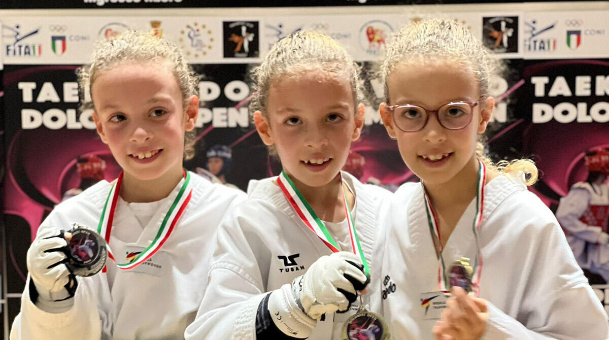 Gemelline campionissime del Taekwondo: oro, argento e bronzo per le sorelle Fedele - Le gemelle Fedele conquistano tutte le medaglie al Dolomiti Open 2023 di Taekwondo