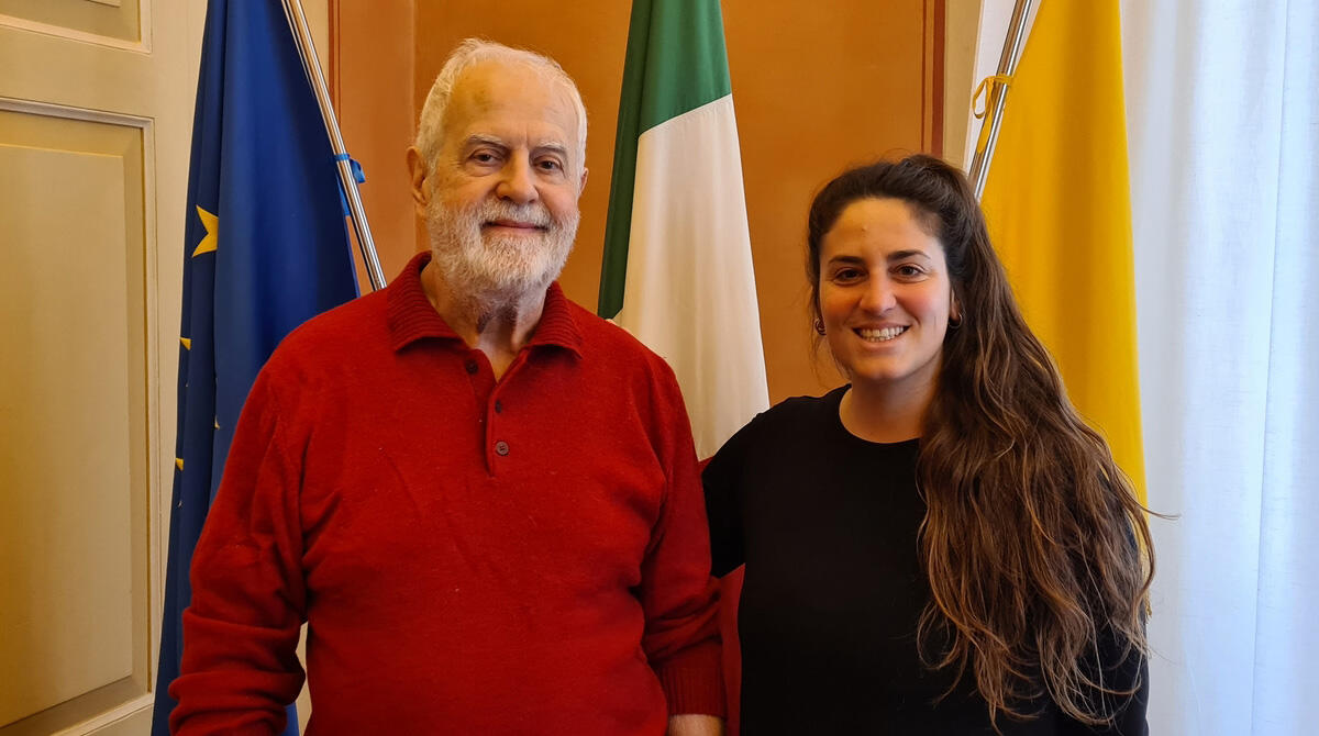 A Remo Vigorelli l'Arcangelo d'Oro 2023: Santarcangelo premia il re delle Fiere d'Autunno - Remo Vigorelli e la sindaca di Santarcangelo Alice Parma