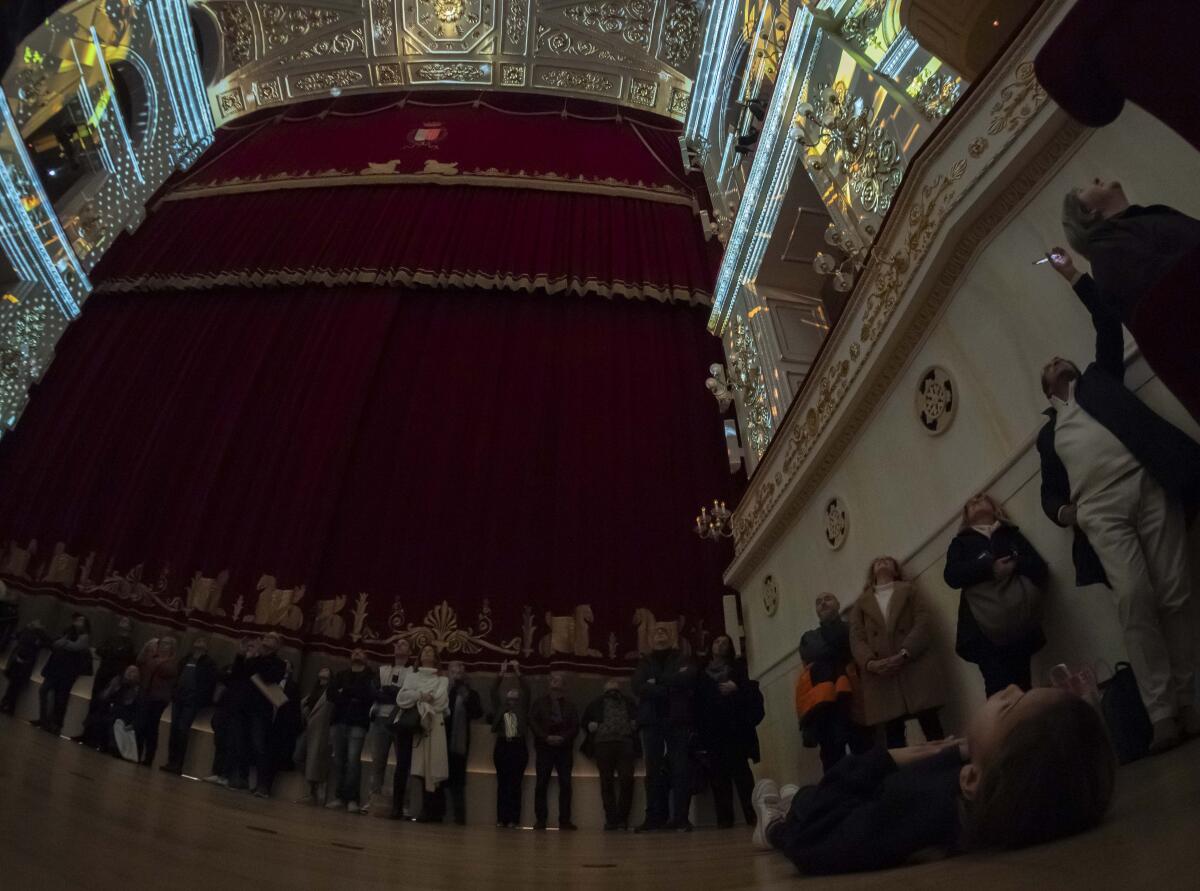 Oltre 7000 persone al Teatro Galli per ammirare "Renovatio Mundi" - Spettacolo video mapping al teatro galli - ©Riccardo Gallini /GRPhoto