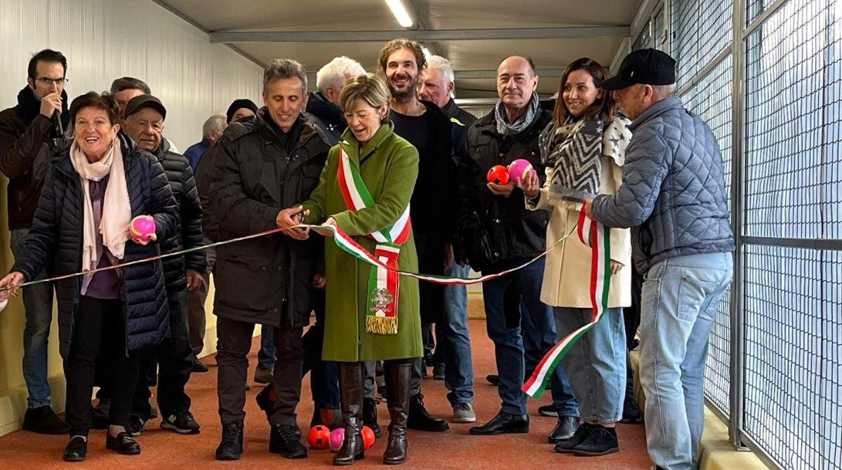 Riccione, nuovo campo da bocce a San Lorenzo: gioco, condivisione e socializzazione - Il taglio del nastro