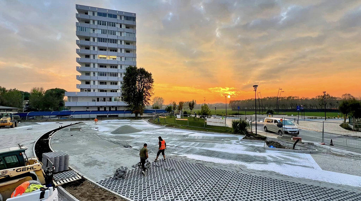 Lungomare Misano, i lavori procedono spediti. Quasi ultimato il nuovo parcheggio - Lavori a Misano Adriatico