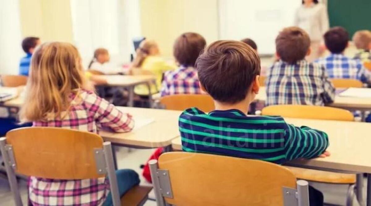 Alla scuola di Viserba calano da 3 a 1 le classi a tempo pieno, protestano i genitori - Scuola ANSA