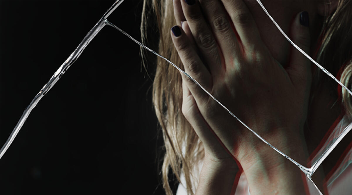 Violenza inarrestabile: arrestato per la terza volta per maltrattamenti in famiglia - Uomo arrestato per la terza volta per maltrattamenti in famiglia