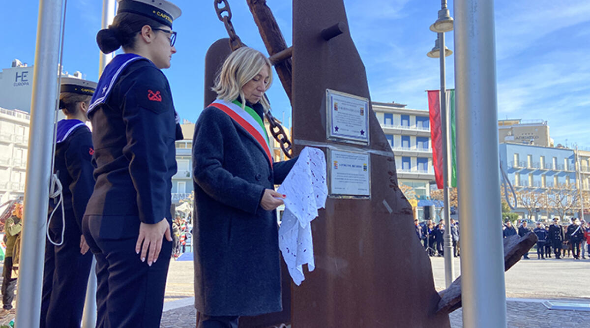 Il ricordo: onorata la vita di Gabriele Lisotti e Francesco Marchini a Cattolica - La Sindaca Foronchi svela la targa dedicata a Lisotti e Marchini