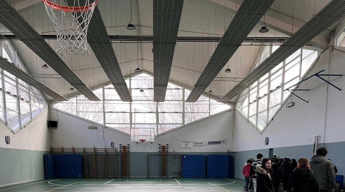 Novafeltria: riapre la palestra della scuola media dopo i lavori di sistemazione - La palestra Ist. Comprensivo "Battelli" di Novafeltria