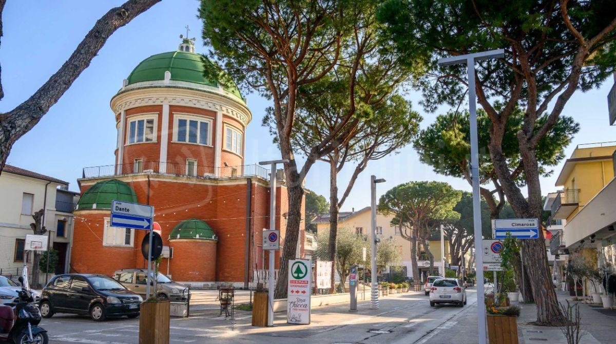 Riccione: nuova illuminazione in viale Dante - Viale Dante Riccione - Foto Casalboni