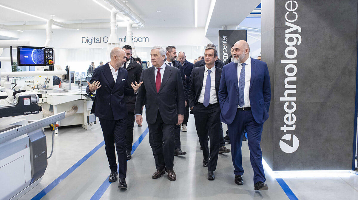 Orgoglio riminese e del made in Italy: il vicepremier Tajani in visita a Scm - La visita del vicepremier Tajani al Technology Center di Scm