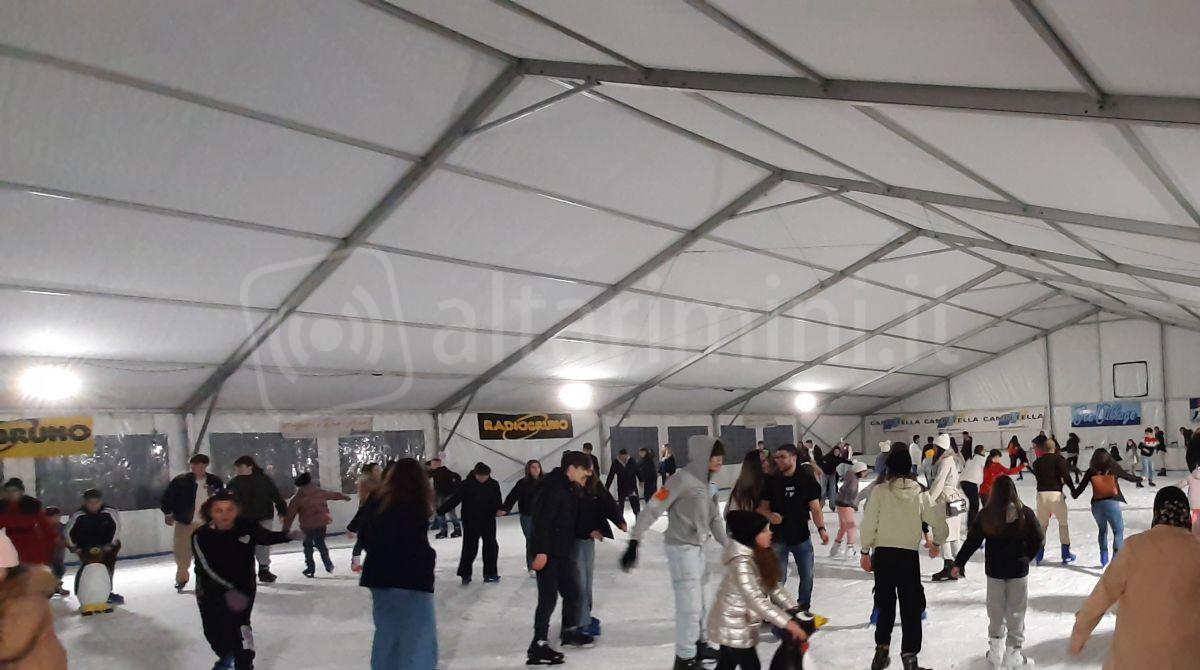 Rimini, in 150mila hanno visitato le attrazioni dell'Ice Village natalizio -