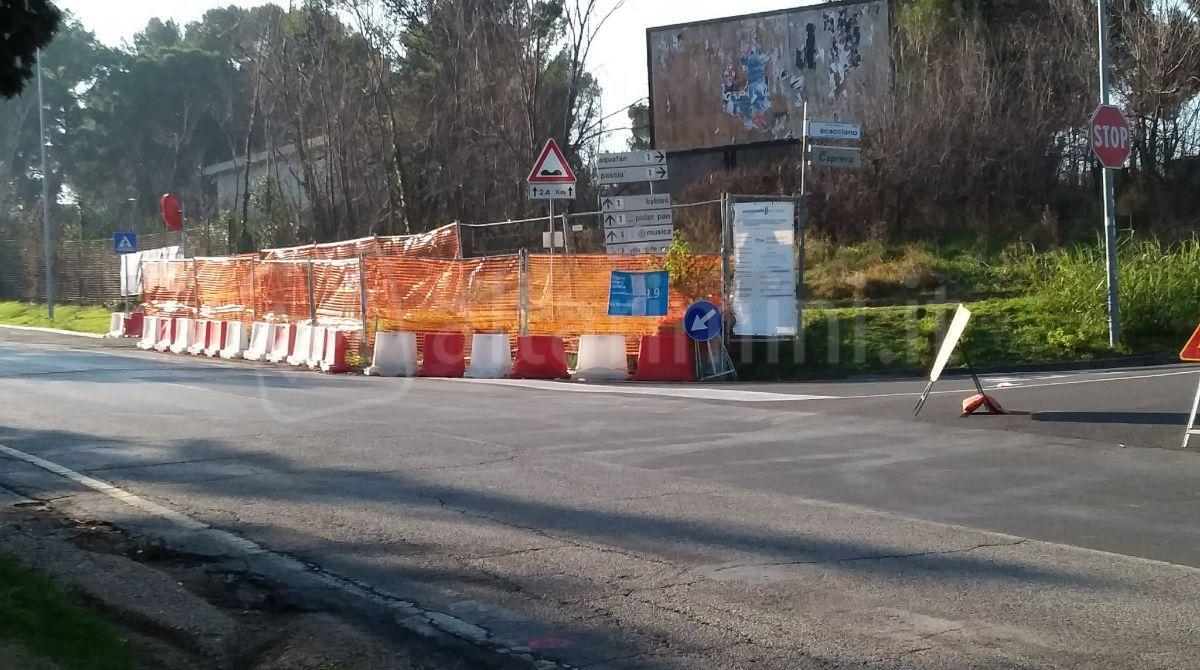 Riccione, in arrivo la nuova pista ciclo pedonale in viale Abruzzi - Il cantiere in viale Abruzzi