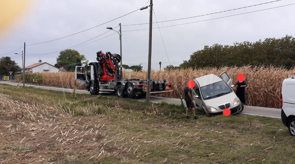 Residenti di via Celli a Viserba: traffico e sicurezza, appello al Sindaco per soluzioni urgenti - Uno dei tanti incidenti in via Celli