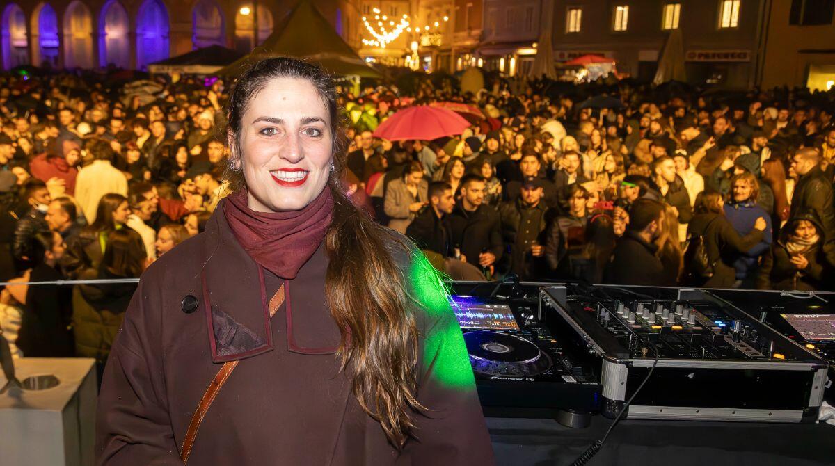 Migliaia di persone al Capodanno in un Chilometro quadrato a Santarcangelo - La sindaca Alice Parma - foto Zamagni