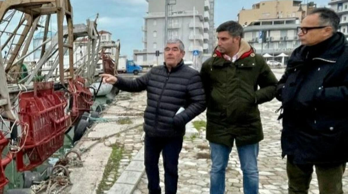 Il nuovo porto di Cattolica prende forma, dopo le feste ripartono i lavori - Belluzzi con assessore regionale Corsini in visita al Porto di Cattolica