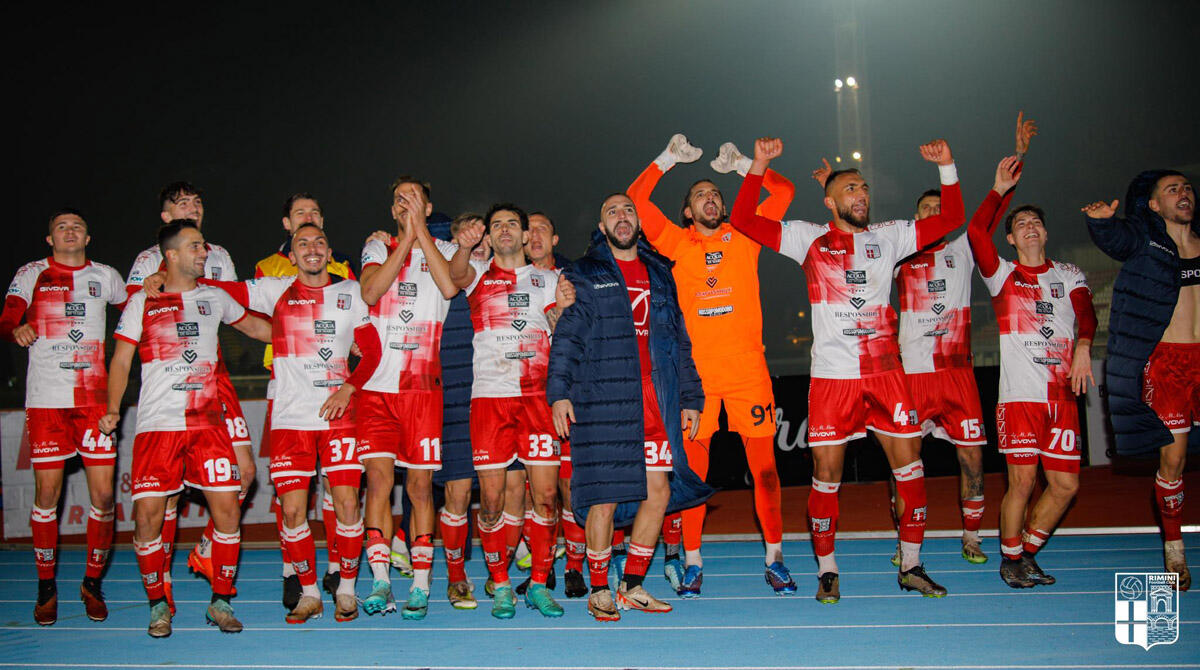Rimini, il colpaccio con la Torres in risposta alle ansie del calciomercato - L'esultanza biancorossa alla fine della partita con la Torres PH RIMINI CALCIO