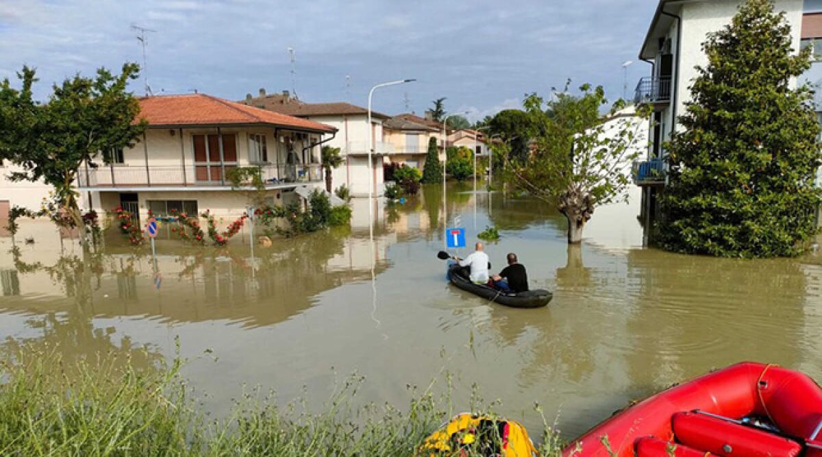 Post alluvione. Auto, ciclomotori e motocicli rottamati o danneggiati: partita l’erogazione dei primi contributi - Ricostruzione post alluvione in Emilia-Romagna