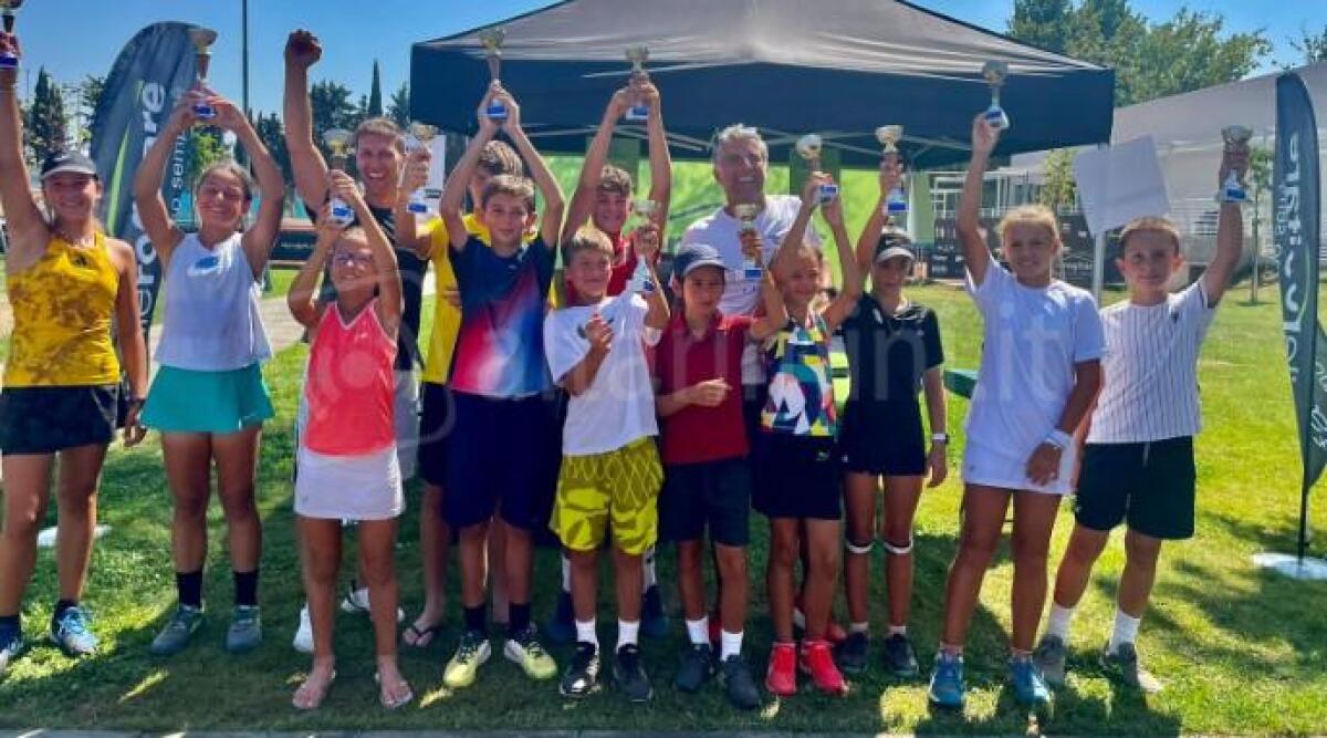 Tennis, il 'Galimberti Academy Double' al via sui campi del Queen's Club di Cattolica - 