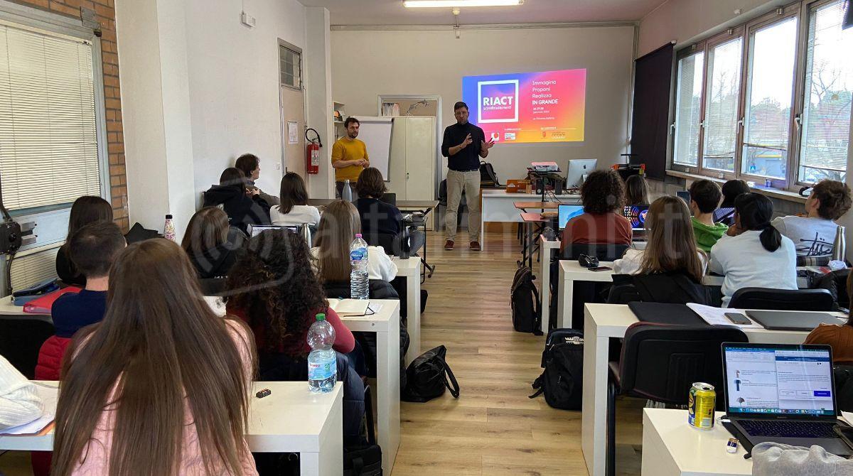 La Rimini del futuro immaginata dagli studenti: tre giorni di incontri all'Astoria -