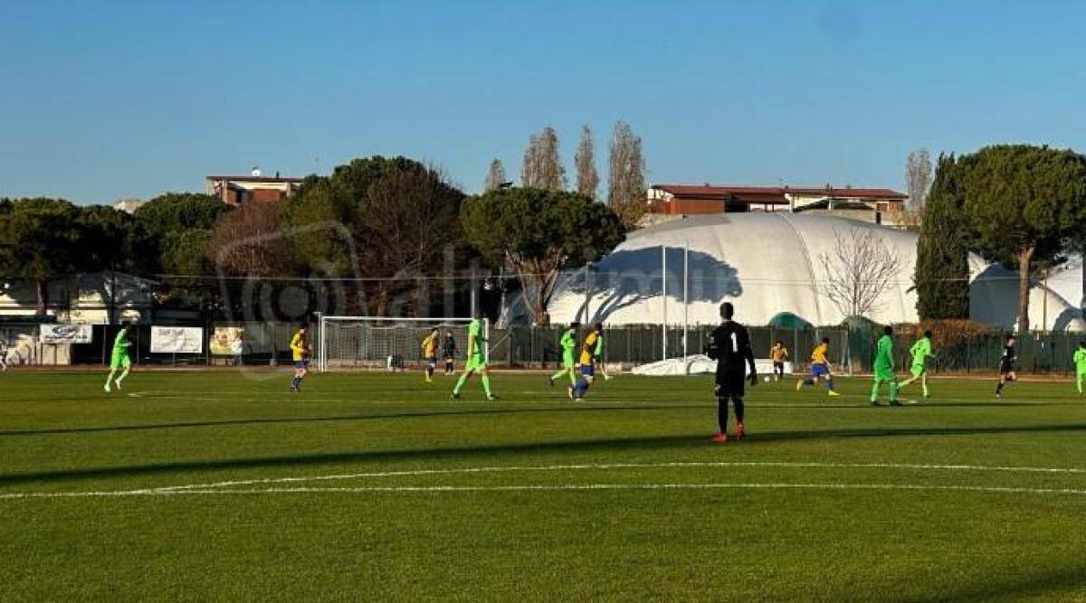 Calcio Prima, Morciano riacciuffato al 90' dal Santarcangelo con Brizzolara -