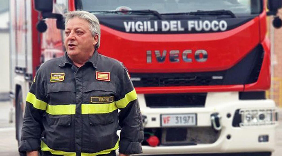 Il capo reparto dei vigili del fuoco Franco Sancisi in pensione - Franco Sancisi