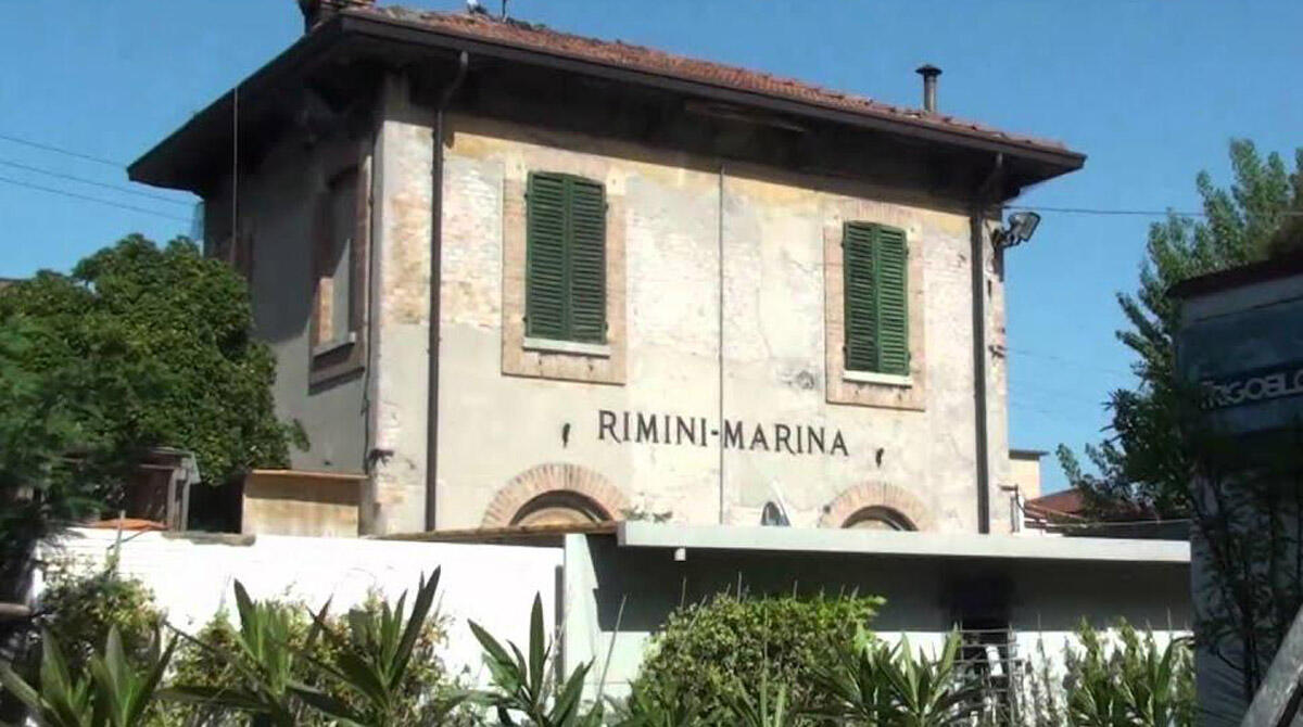 Nuova vita per l'ex stazione di via Pascoli: il Comune di Rimini presenta il progetto - L'ex stazione di via Pascoli