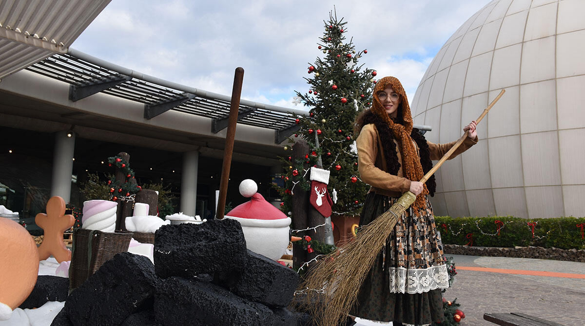 La Befana vien di giorno nei Parchi Costa della Romagna - Epifania ad Oltremare Riccione