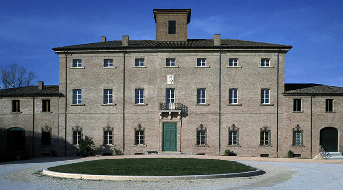 Capitale Libro: sindaca di San Mauro Pascoli 'scioccata' - Un'immagine della facciata di Villa Torlonia a San Mauro Pascoli (Forli' Cesena) diffusa dal Fai, oggi 10 marzo 2011, durante la conferenza stampa di presentazione della 19/a edizione della Giornata di primavera. Foto Ansa