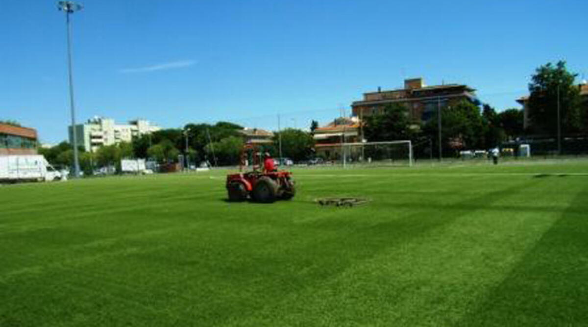 Miramare, lavori per il nuovo sintetico: il campo sportivo pronto per fine estate 2024 - PH COMUNE DI RIMINI