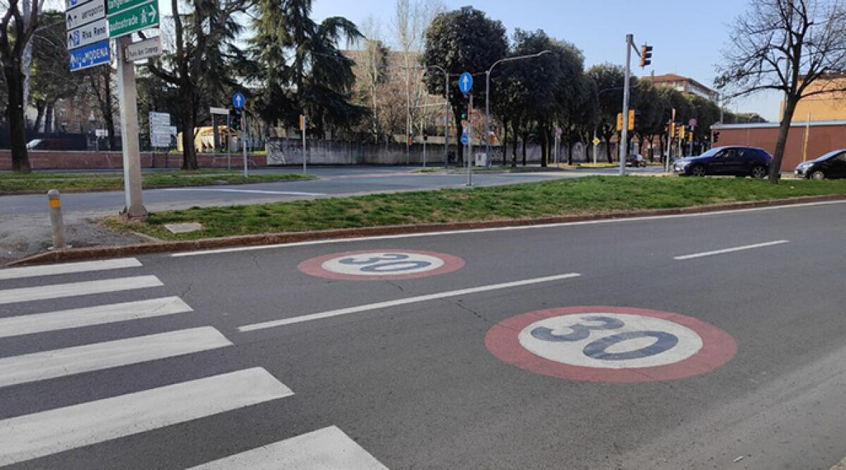 Città 30, in un mese a Bologna il 16% in meno di incidenti - Foto Ansa