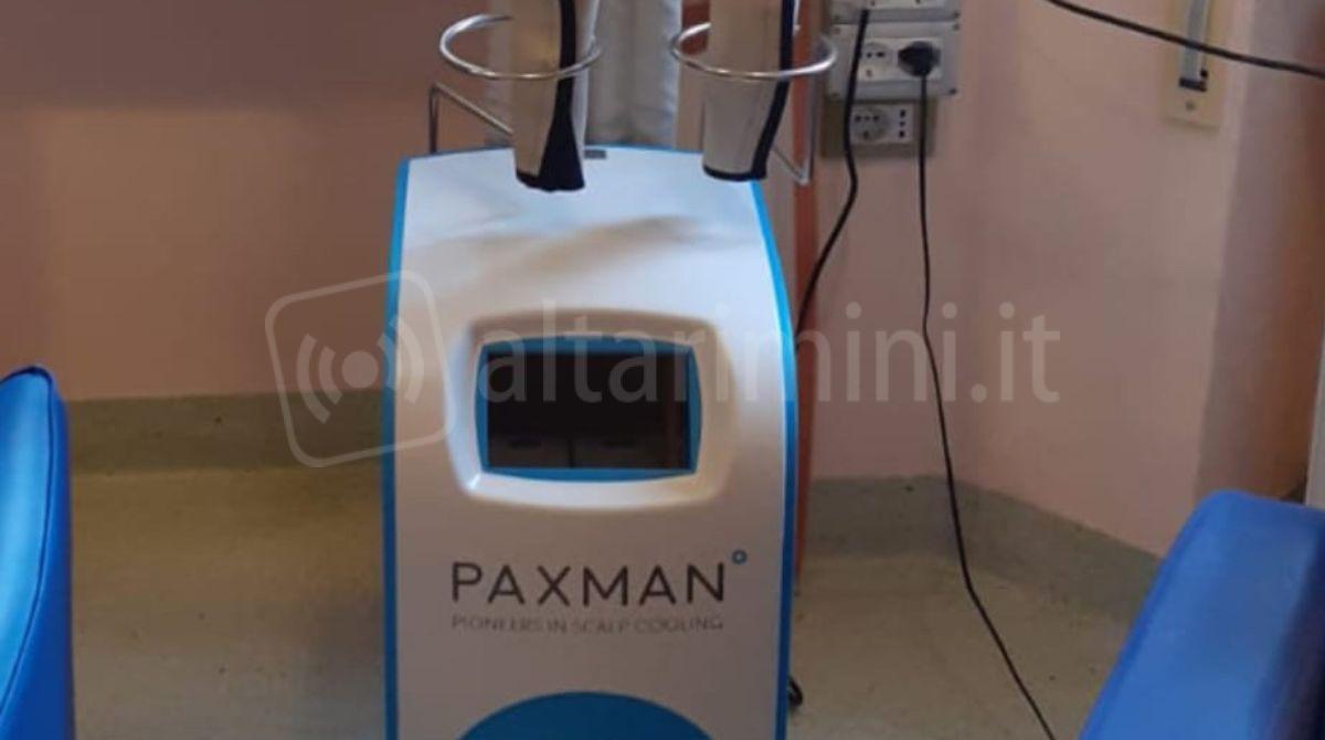 Uno speciale strumento per prevenire l'alopecia, donato dall'Aovam all'Ospedale di Novafeltria - Paxman Scalp Cooler