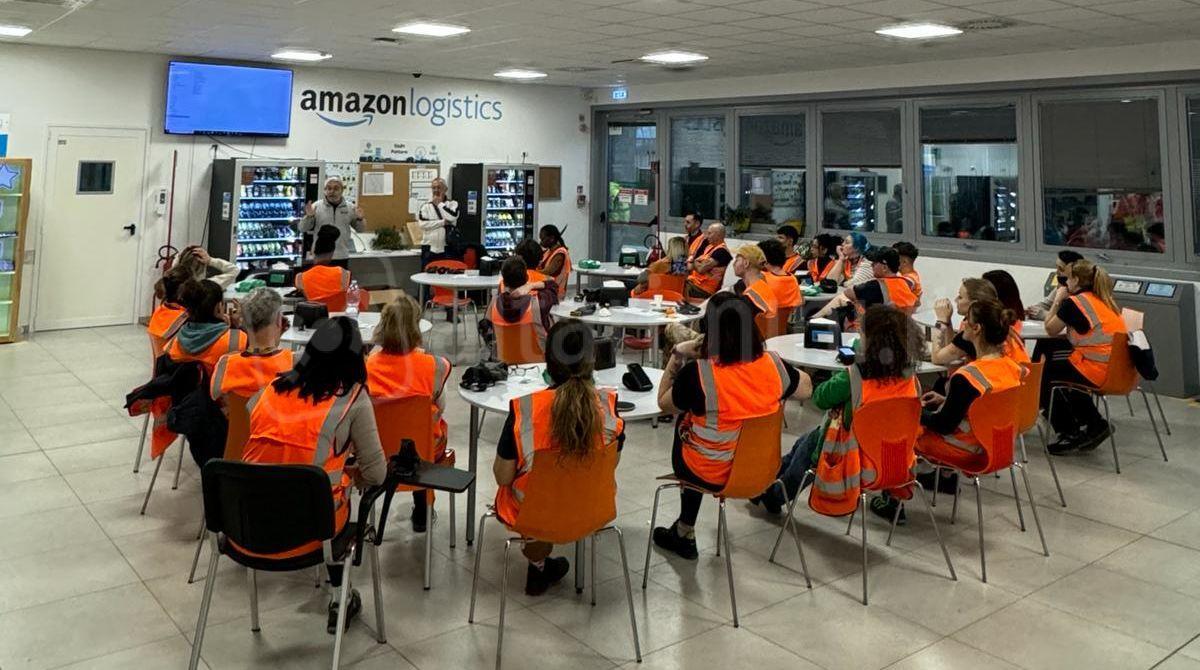 Avis e Amazon insieme per raccontare ai dipendenti l'importanza della donazione di sangue - Un momento dell'incontro