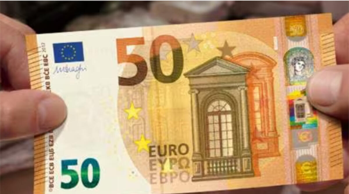 Rapina al distributore di sigarette: malvivente incastrato dalla banconota rotta - Foto di repertorio
