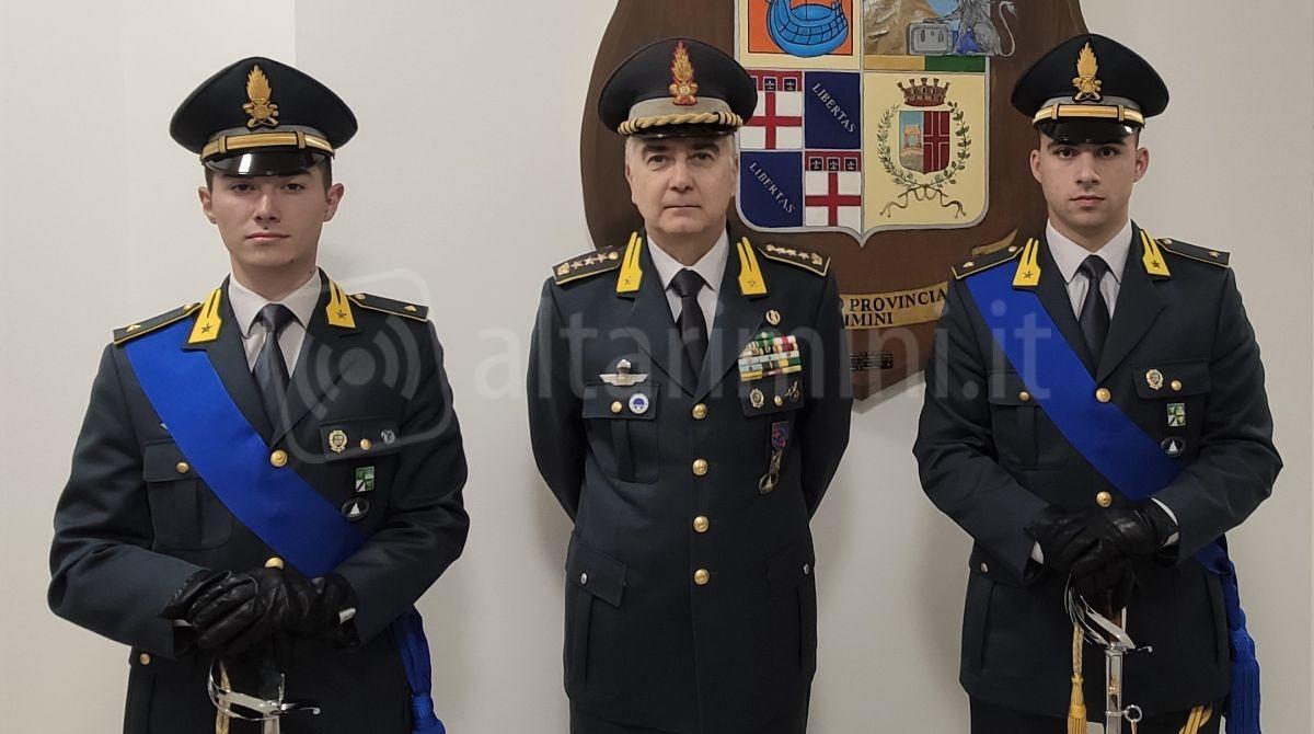 Finanza, da Bergamo 2 Sottotenenti in tirocinio pratico a Rimini - Il Comandante Provinciale e i due Sottotenenti