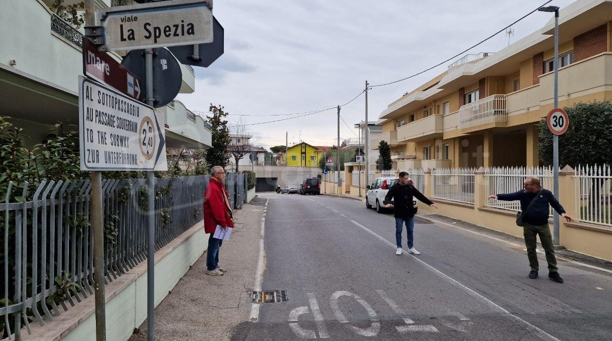 Riccione, messa in sicurezza del sottopasso di viale La Spezia: al via la prima fase - Il sopralluogo in via La Spezia