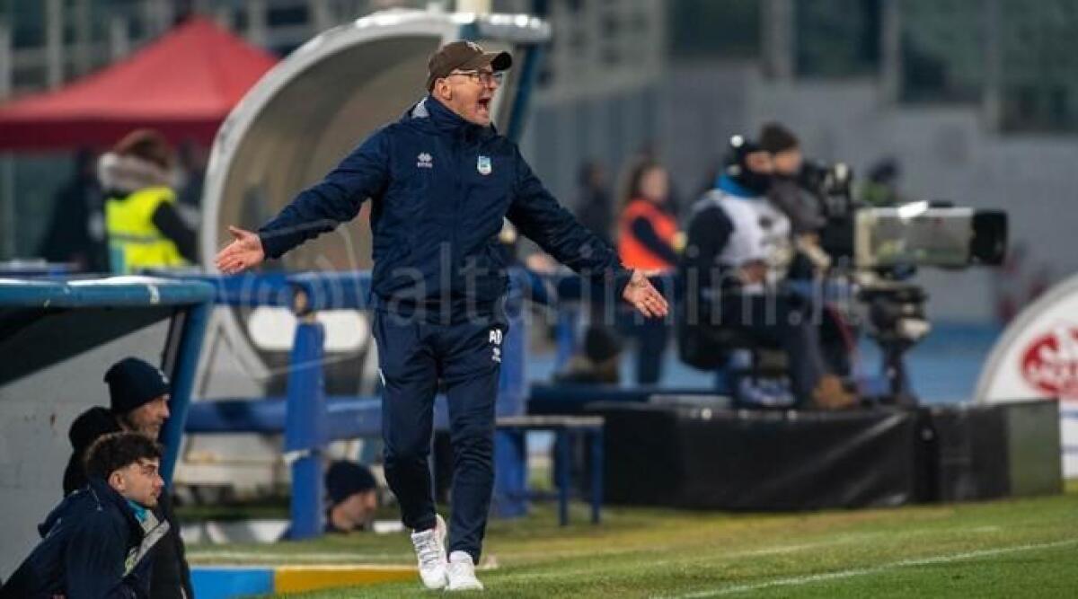 Calcio C, anche il Pineto cambia il mister: via Amaolo - 