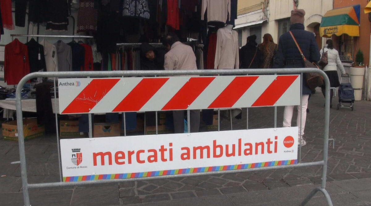 Torre Pedrera, gli ambulanti di Cna contrari allo spostamento del mercato -