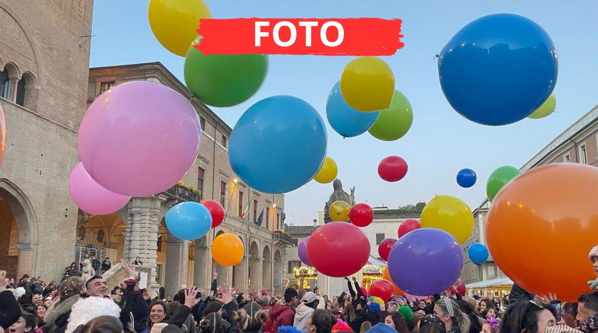 Coriandoli e palloncini: il magico martedì grasso di Colorcoriandolo a Rimini - Le immagini del martedì grasso di Colorcoriandolo 2024