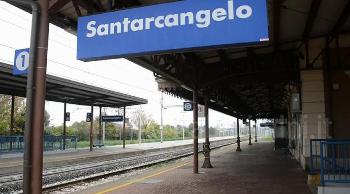 Mercoledì nero per i pendolari: treni bloccati o in ritardo tra Rimini e Santarcangelo - Archivio