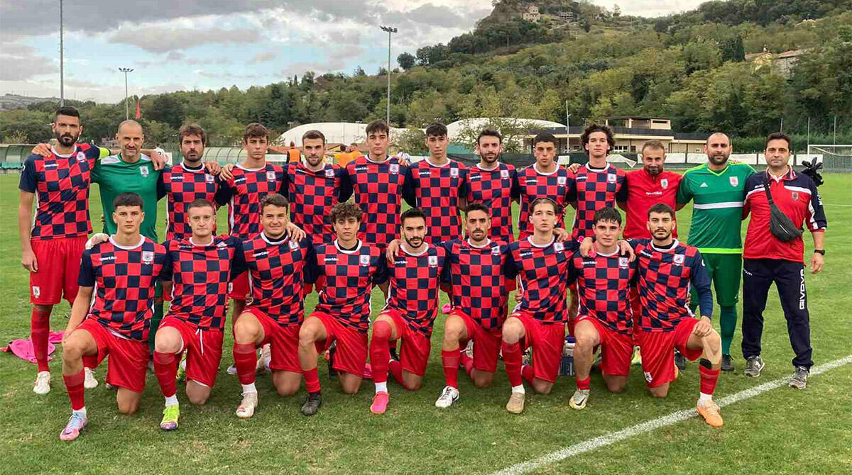 Il Pietracuta vola, niente vertigini: "Non ci sentiamo appagati". Voglia di rivincita con il Reno di bomber Filippi - Pietracuta Calcio