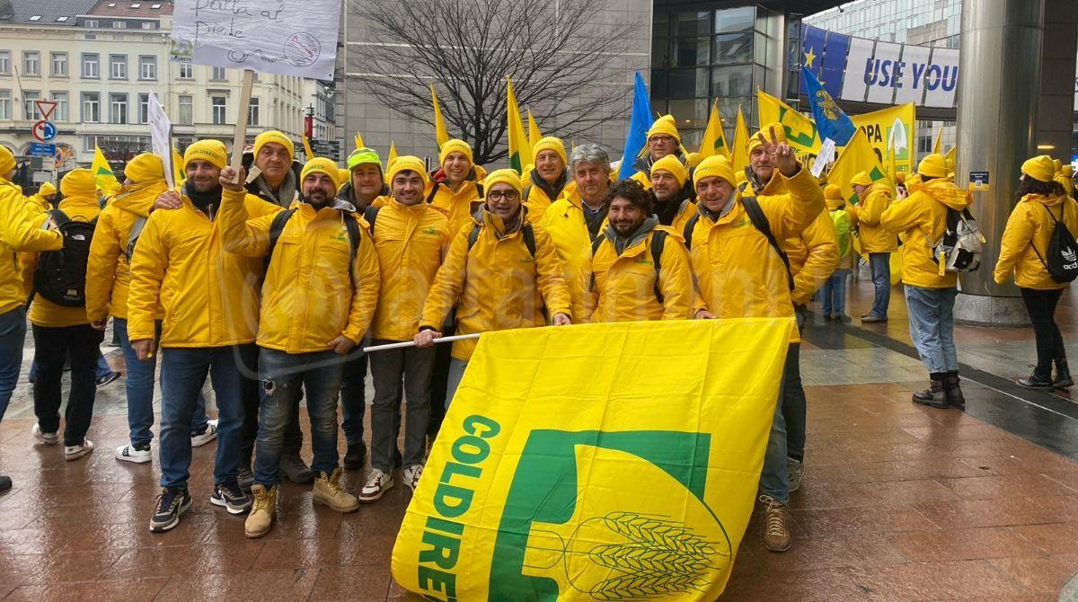 Agricoltori: anche da Rimini a Bruxelles in piazza con Coldiretti - La delegazione riminese