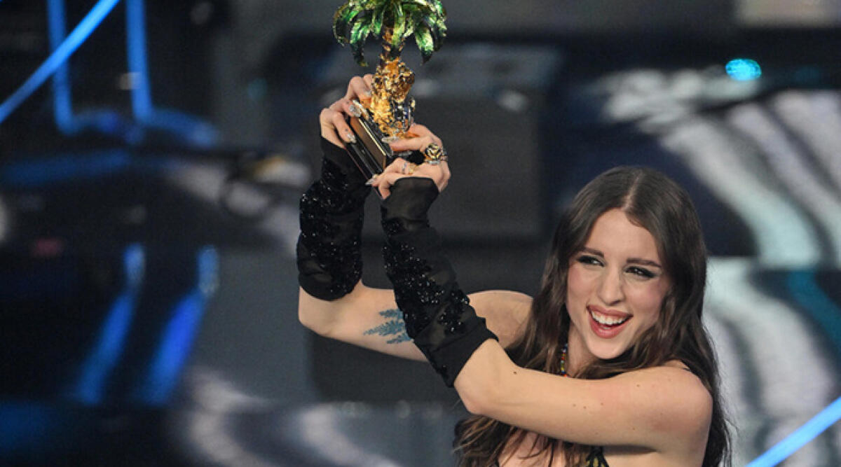 Sanremo 2024: Angelina Mango vince il Festival con il brano 'La noia' - Foto Ansa