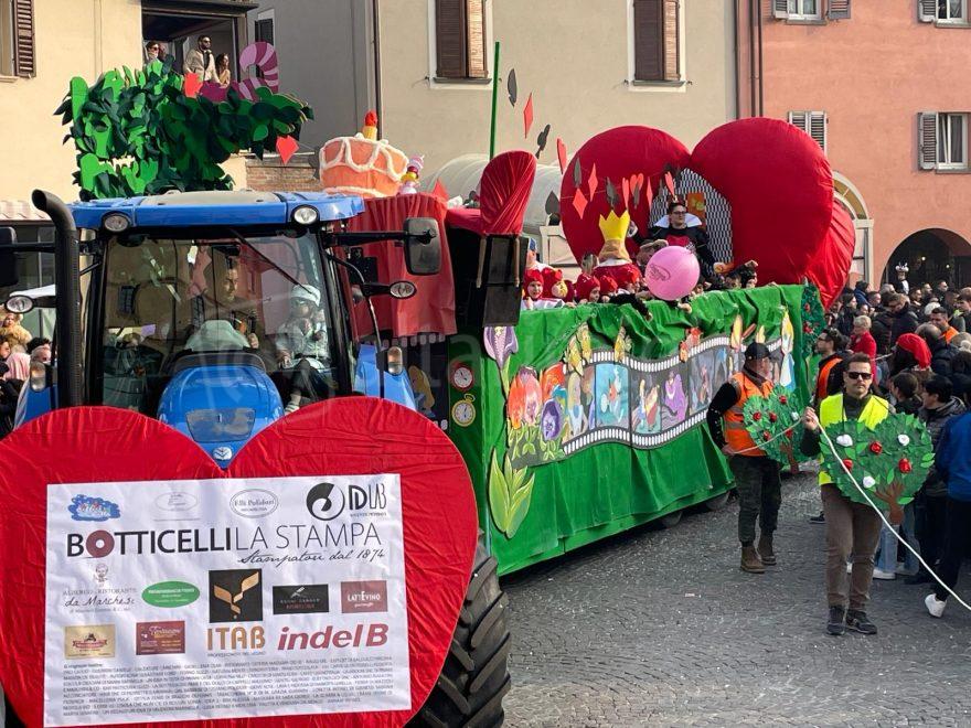 Carro Alice nel paese delle Meraviglie