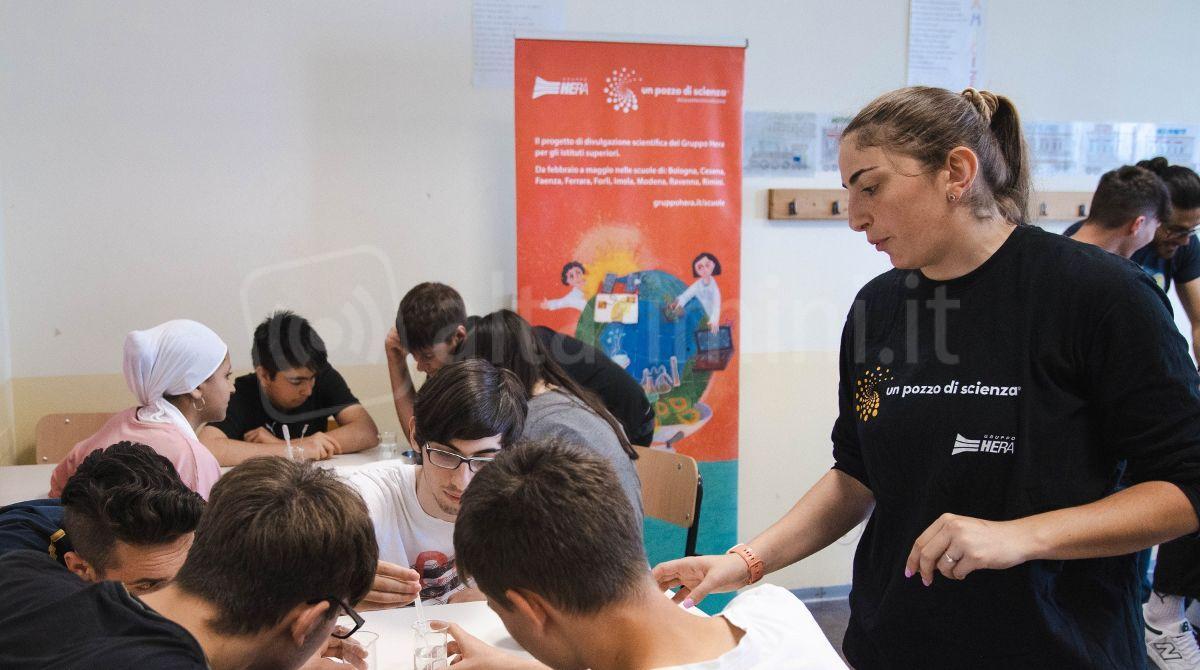 Un pozzo di scienza, parte anche a Rimini il progetto di Hera con le scuole -