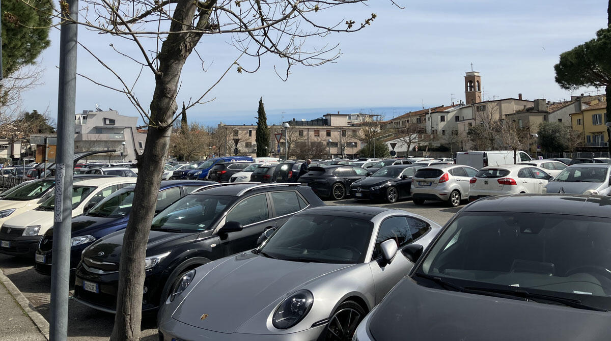 Rimini, parcheggi "bloccati": Renzi chiede chiarezza su area Fox e Scarpetti - Parcheggio Scarpetti PH GIOENZO RENZI