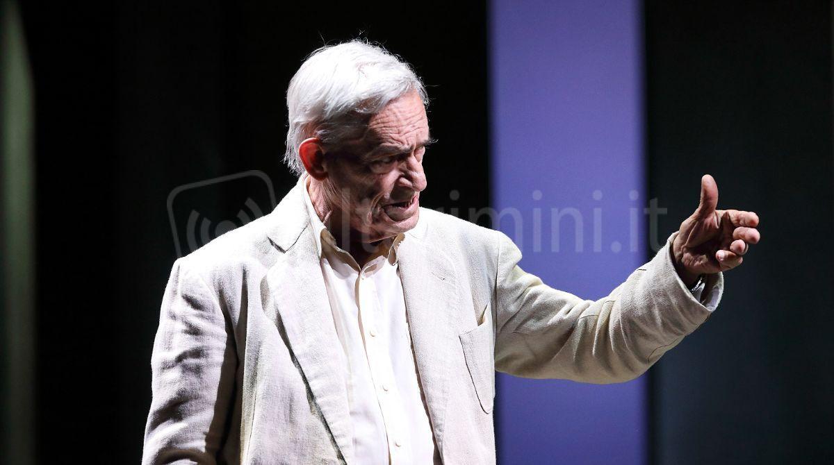 Eros Pagni porta Pirandello in scena al Teatro Galli di Rimini - Eros Pagni - ph Antonio Parrinello