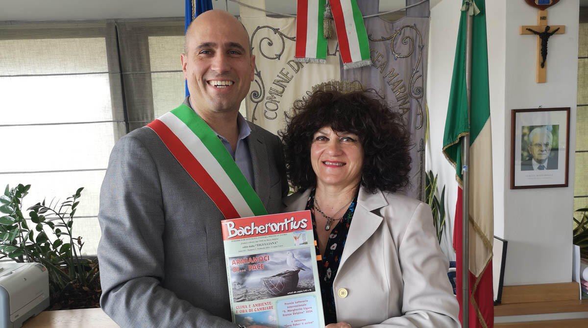 Caterina Tisselli, la poetessa ricevuta dal sindaco di Bellaria - Il sindaco Giorgetti con Caterina Tisselli